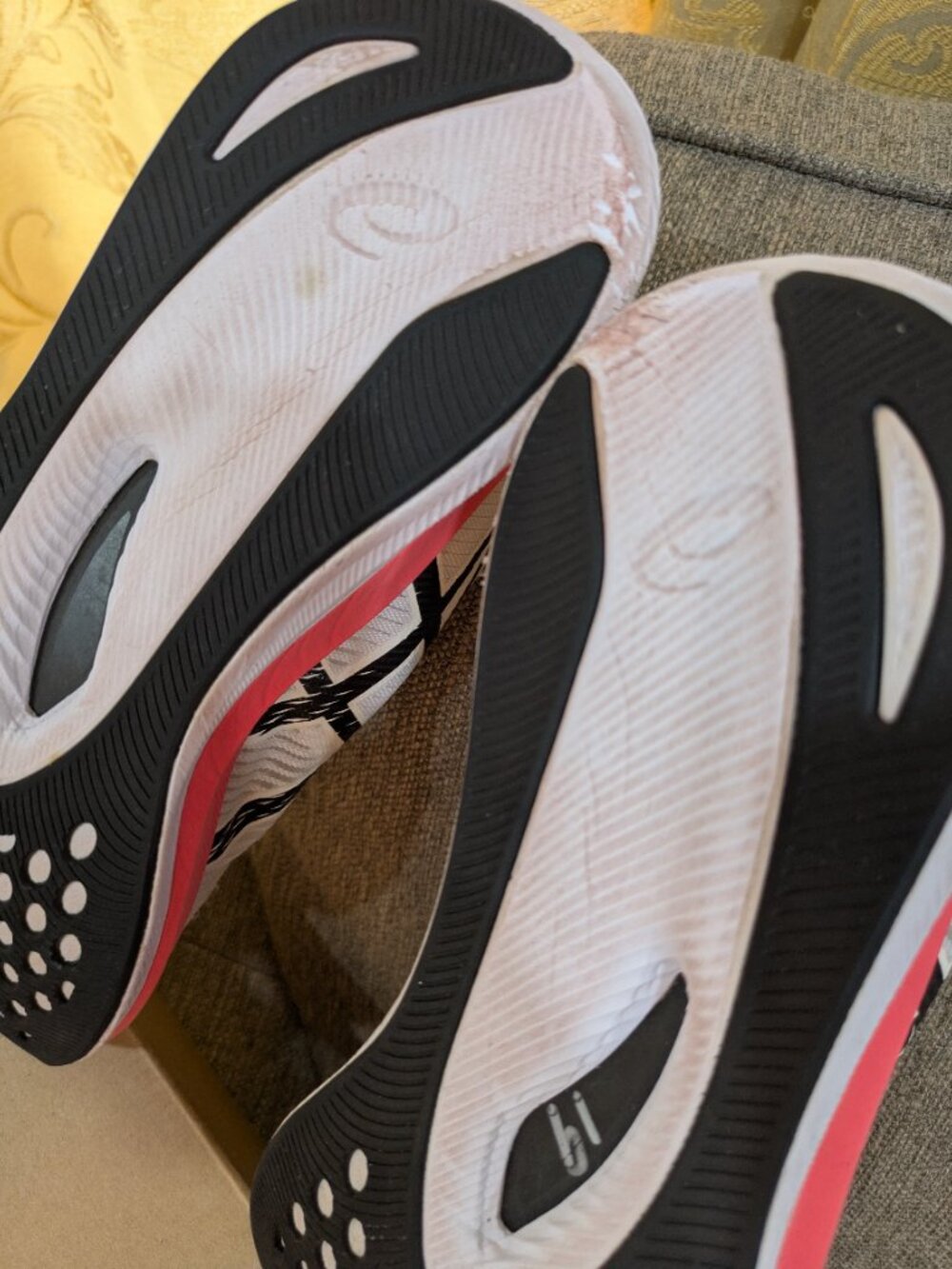 ASICS Wmns Magic Speed 3 White Black Pink Women's Size 7.5 Overall Good Conditi - Picture 8 of 8